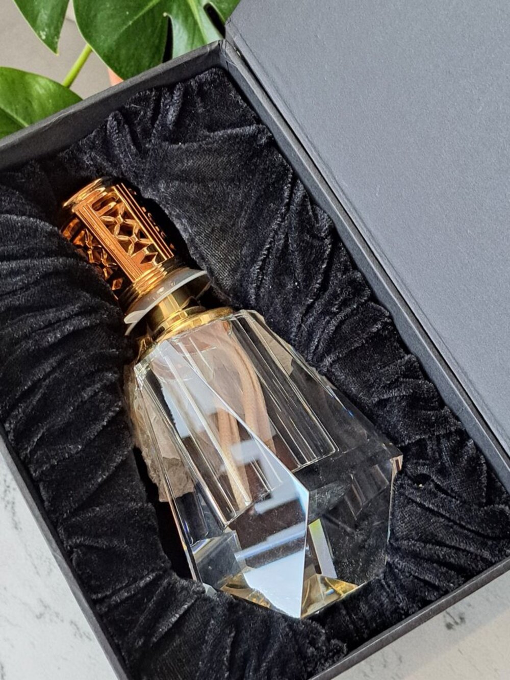 NIB Krystalique by Scentier Fragrance Lamp Crystal Beauty #909 HTF